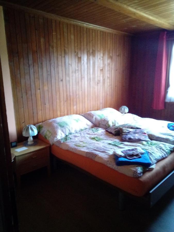 Chambre D'Hotes Petit Martel Les Ponts-de-Martel Екстериор снимка