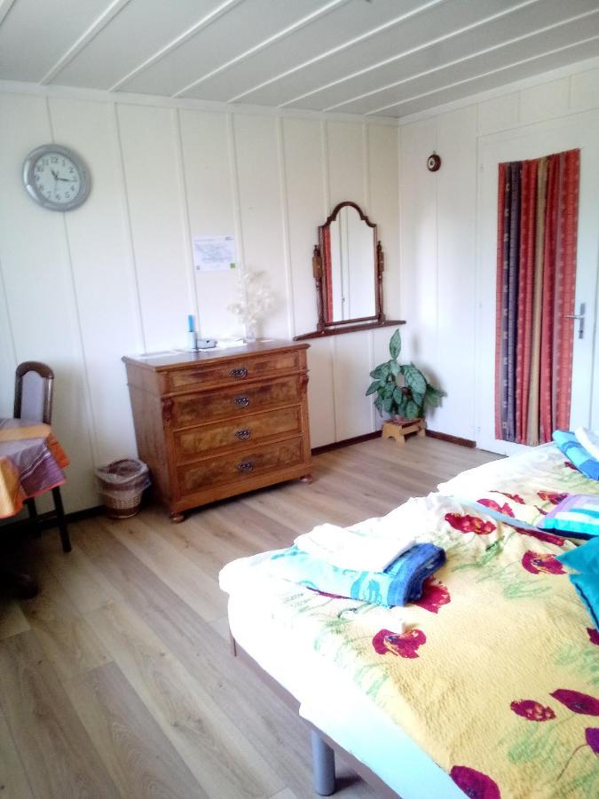 Chambre D'Hotes Petit Martel Les Ponts-de-Martel Екстериор снимка